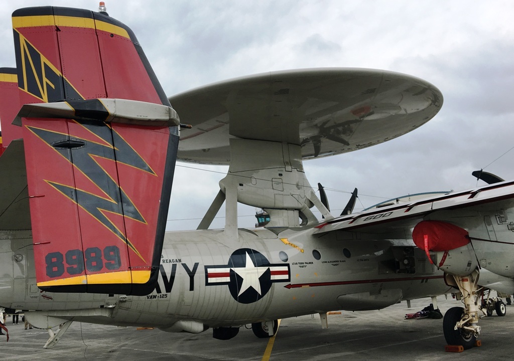 【VAW-125】Tigertails 米海兵隊岩国基地 CVW-5 E-2D タイガーテイルズ US NAVY ステッカーデカール MCAS IWAKNI 米海軍厚木基地　USN_画像2