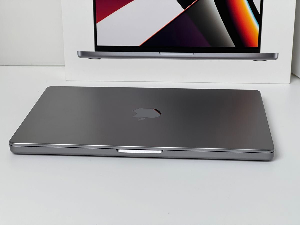 極美品 Macbook Pro M1 14 2インチ 2021 スペースグレイ 極美品 Macbook Pro M1 14 2インチ 2021 スペースグレイ