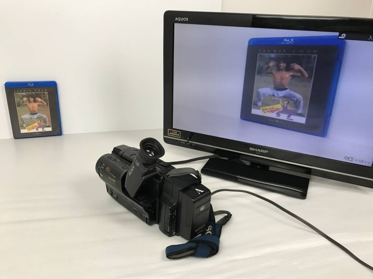 1円スタート SONY ソニー Hi8ミリ ビデオカメラ CCD-TR850 動作品 バッテリー 6個付き NP-90 AC-S25 8mm ビデオ カメラ 当時物の画像2