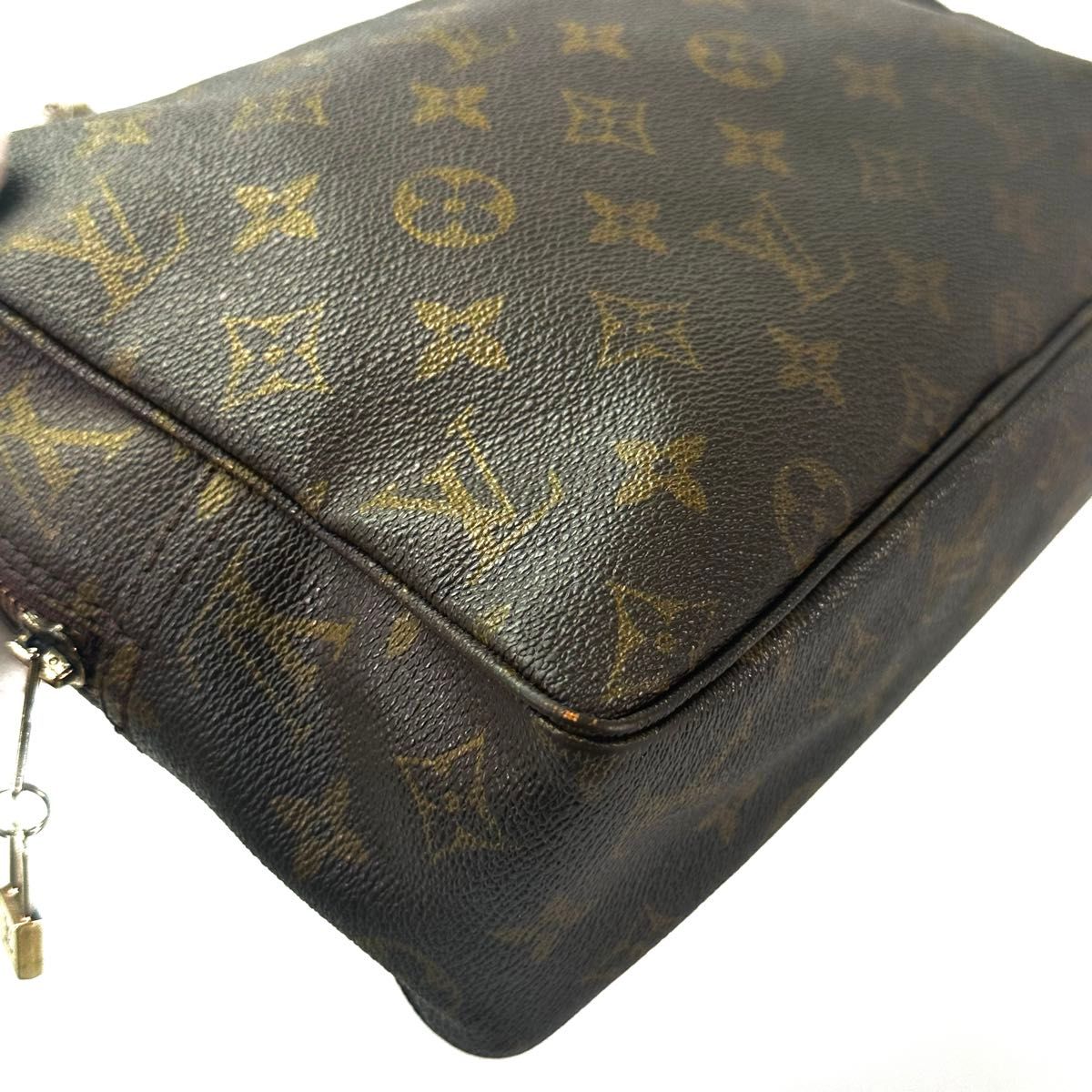 Louis Vuitton ルイヴィトン トゥルーストワレット28 モノグラム　Trousse Tolete   クラッチバッグ