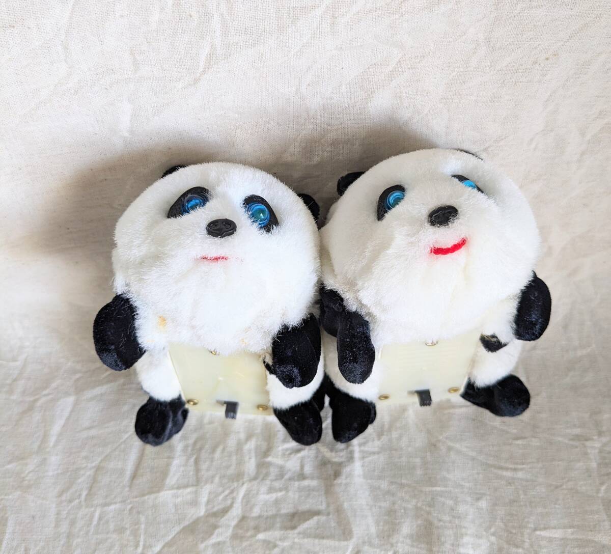 2 piece set * beautiful goods * Mini electric Panda * melody ...* eyes . shines * soft toy *