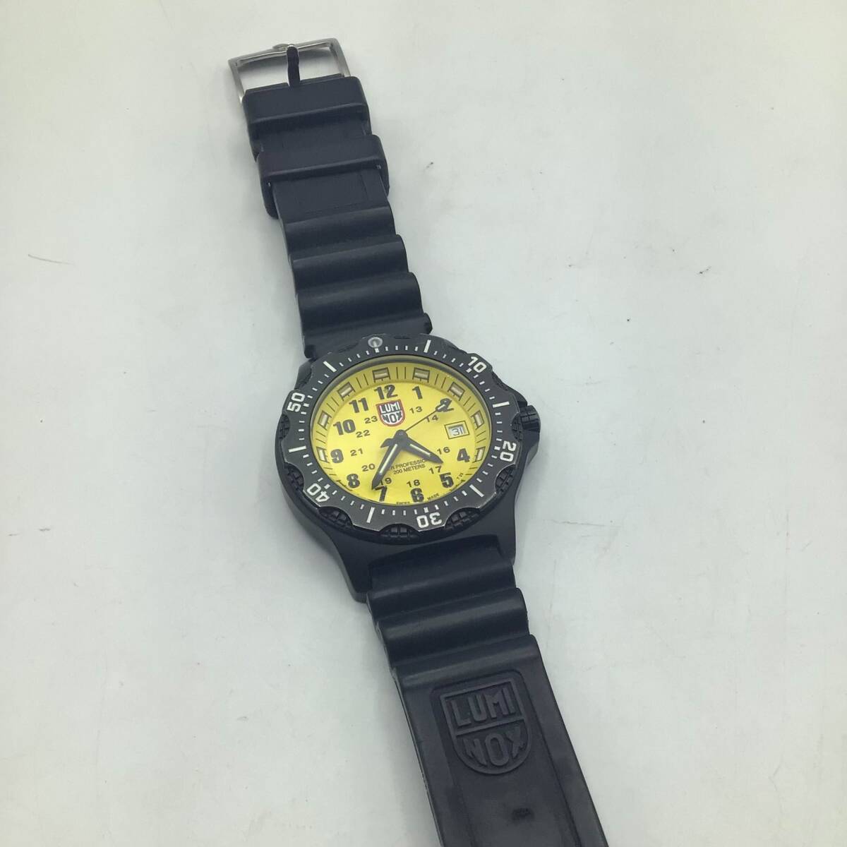 【9999】LUMINOX ルミノックス ダイバー イエロー文字盤 メンズ 腕時計 シリーズ 8400★中古品★二次流通品★の画像6