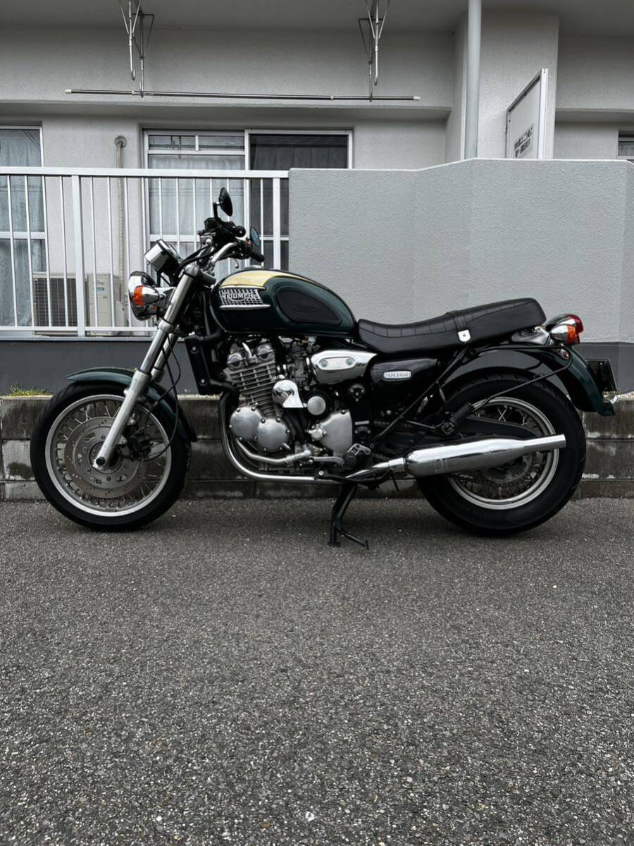 トライアンフ triumph サンダーバード900 ジャンクの画像1