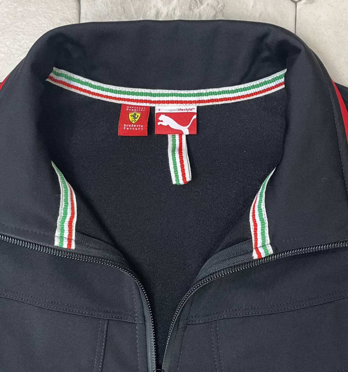 人気モデル プーマ×フェラーリ【PUMA×FERRARI】跳ね馬バック 人気モデル プーマ×フェラーリ【PUMA×FERRARI】跳ね馬バック
