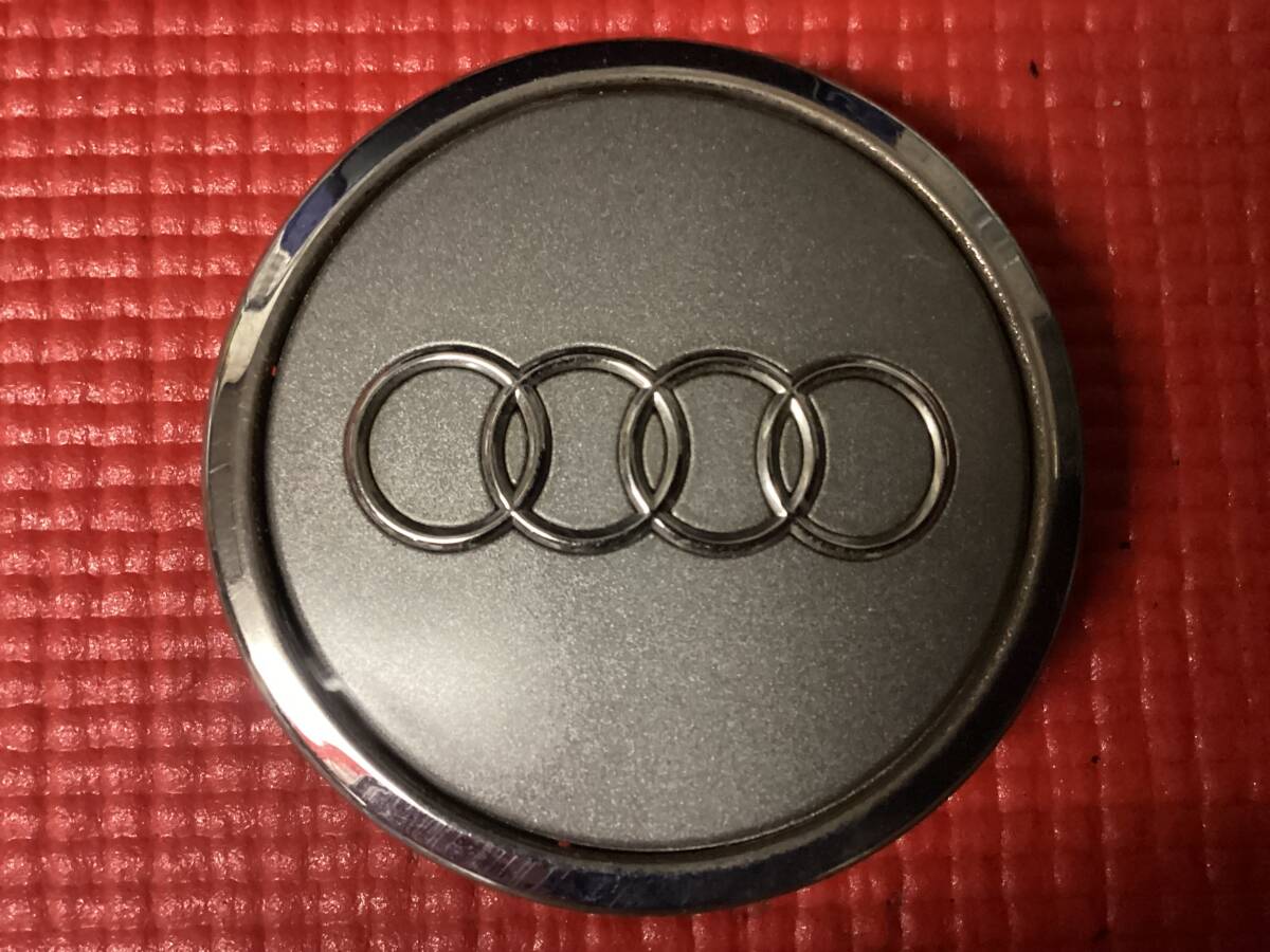 アウディ AUDI 純正ホイール　センターキャップ 外径 約69mm 4個セット_画像5