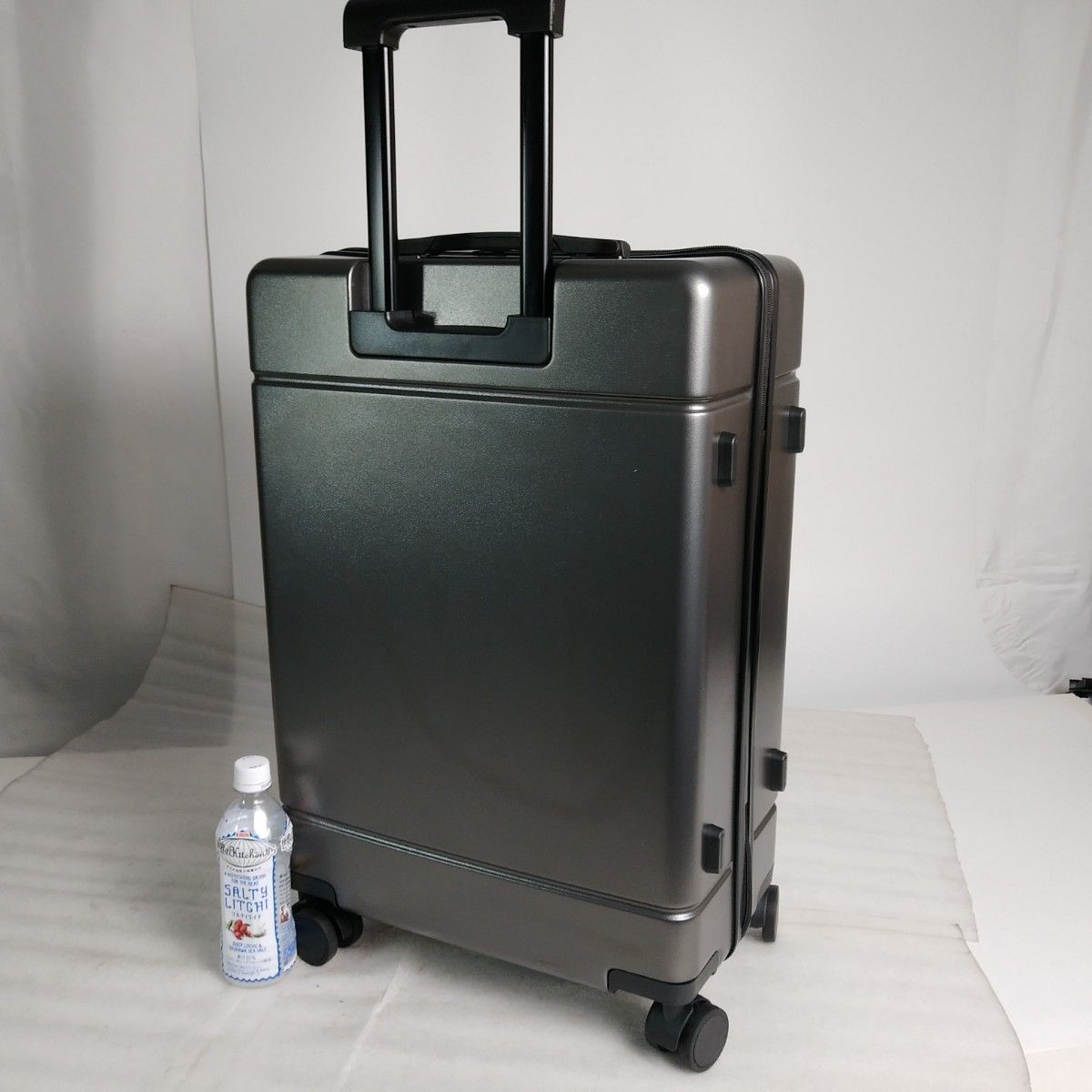 74　Mサイズ　 グレー　 スーツケース　 キャリーケース　在庫処分