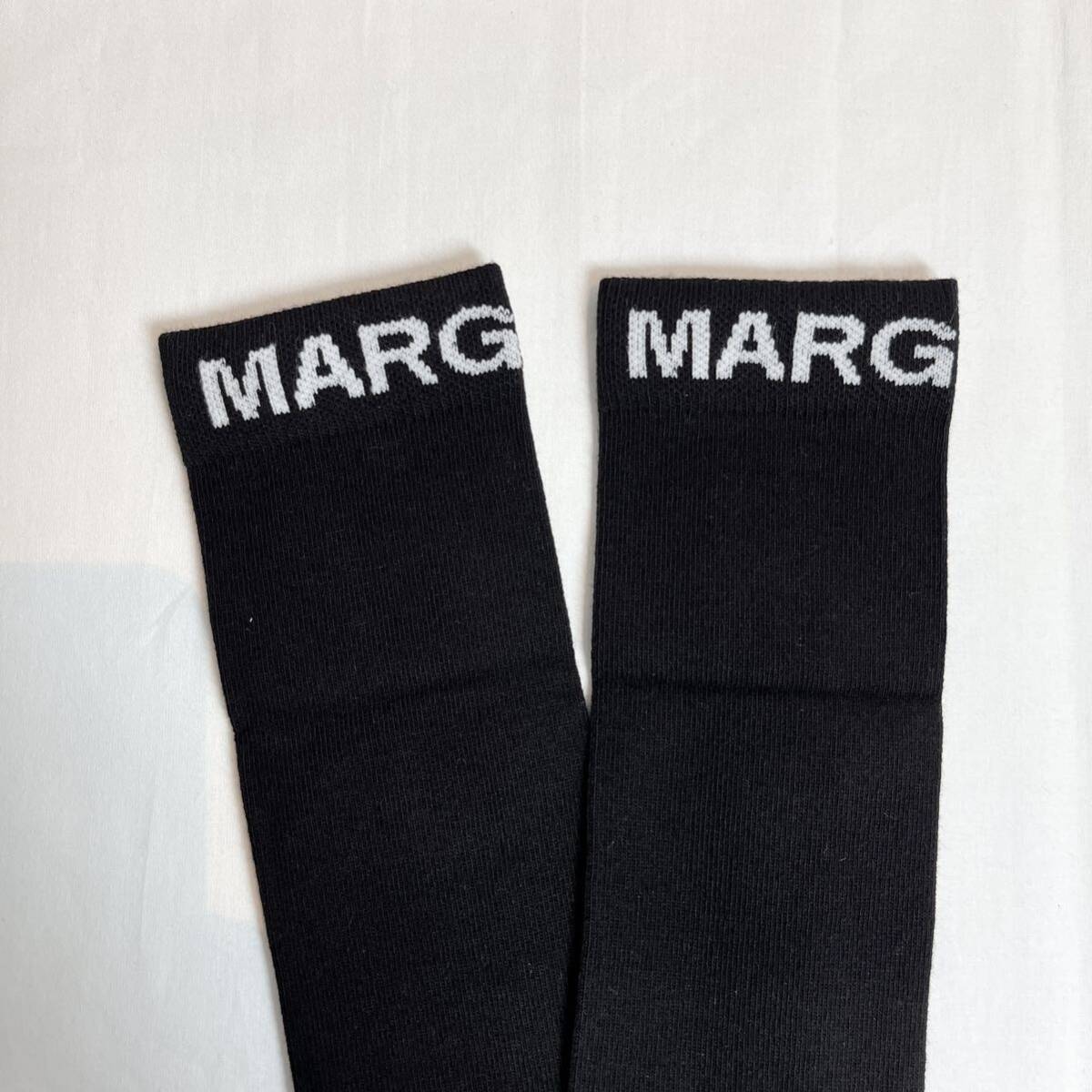 MM6 Maison Margielaマルジェラ　ロゴ入りハイソックス　靴下　黒_画像4