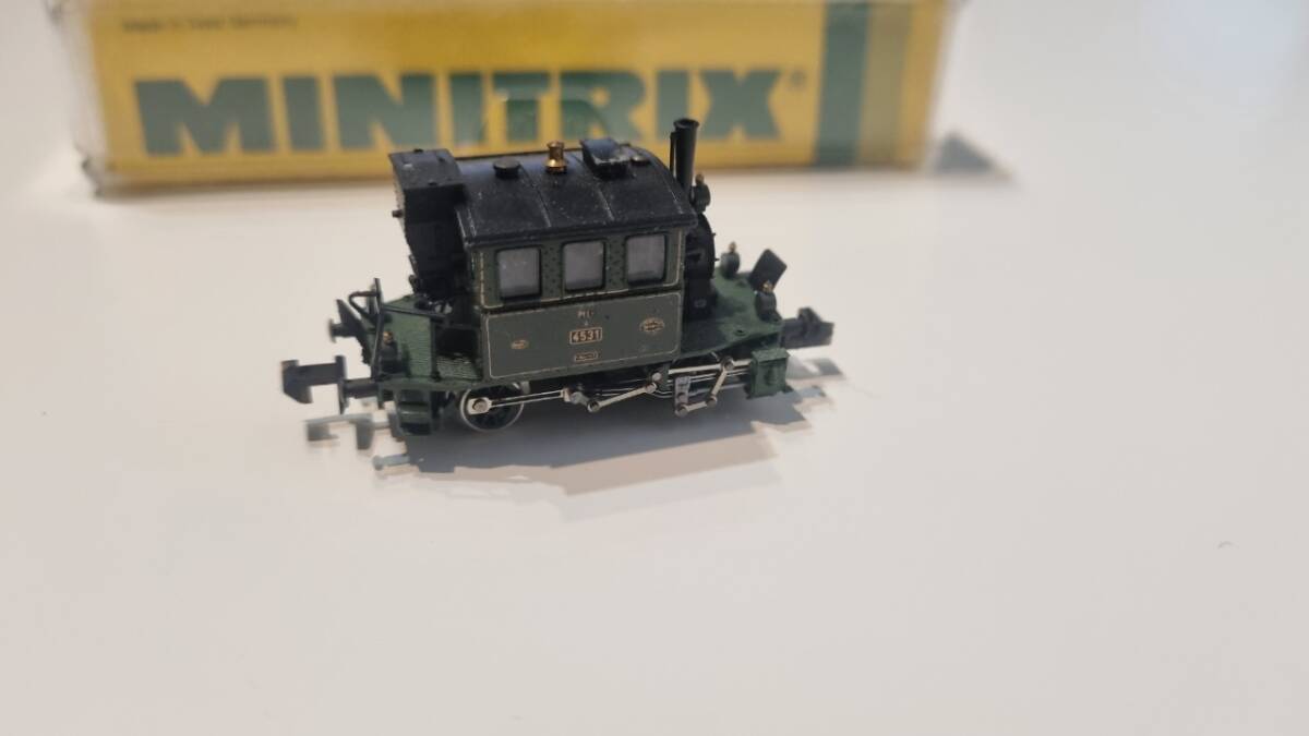 minitrix 12017 PtL 2/2 "Glass Box" 蒸気機関車【中古】の画像2