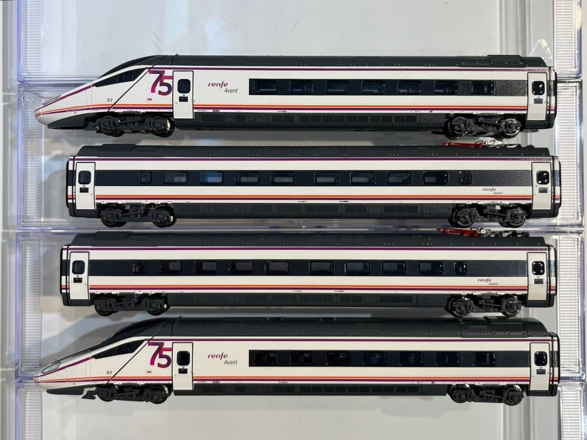 アーノルド HN2578 電動高速列車4両 RENFE75周年記念【新品】の画像2
