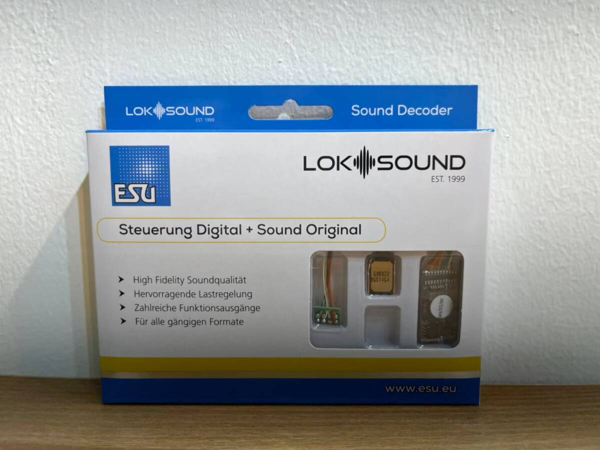 ESU 58410 LokSound 5 8 pin (NEM 652) スピーカー付 DCCサウンド デコーダー「BlankDecoder【未開封・新品】の画像1