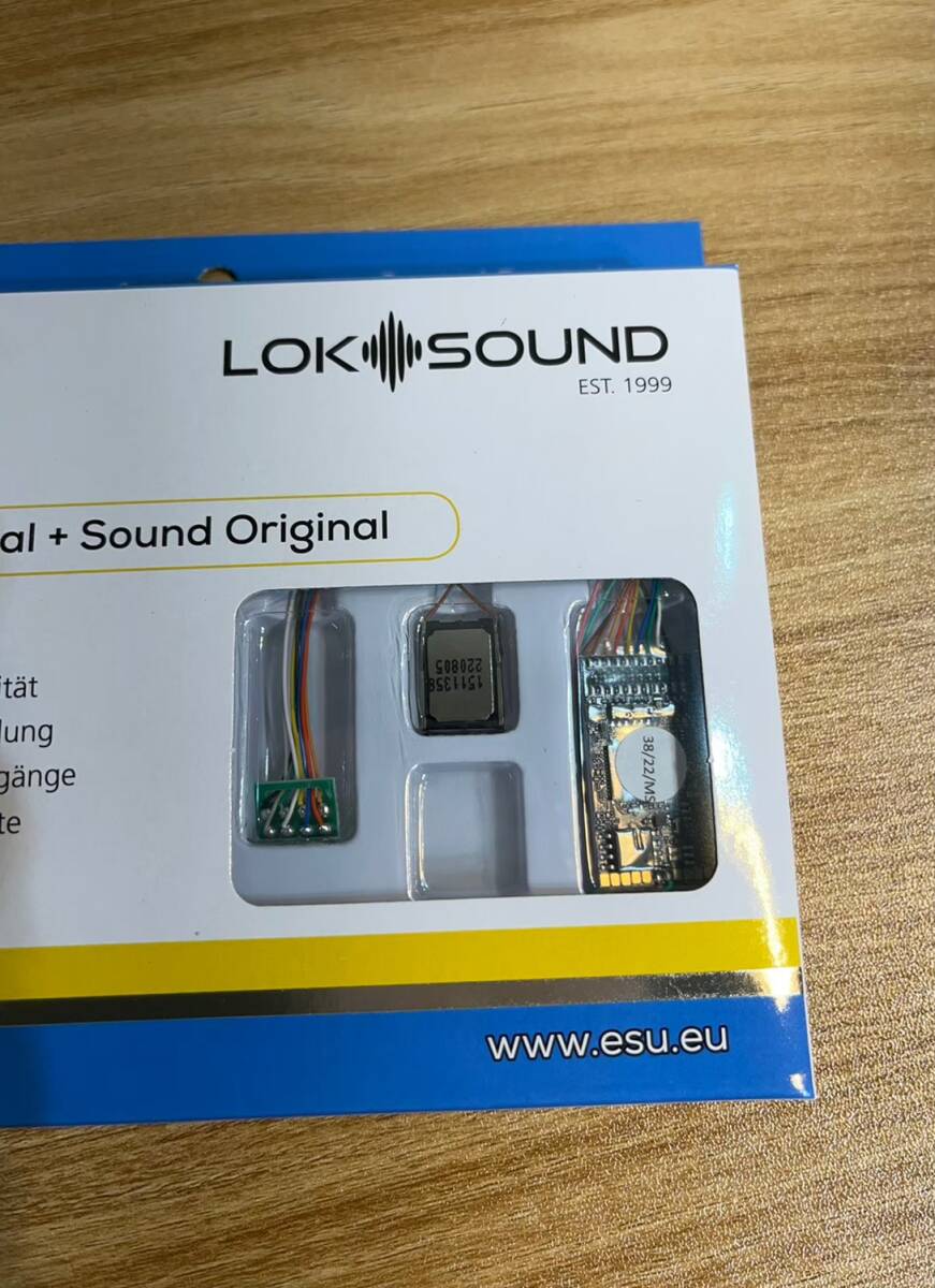 ESU 58410 LokSound 5 8 pin (NEM 652) スピーカー付 DCCサウンド デコーダー「BlankDecoder【未開封・新品】の画像3