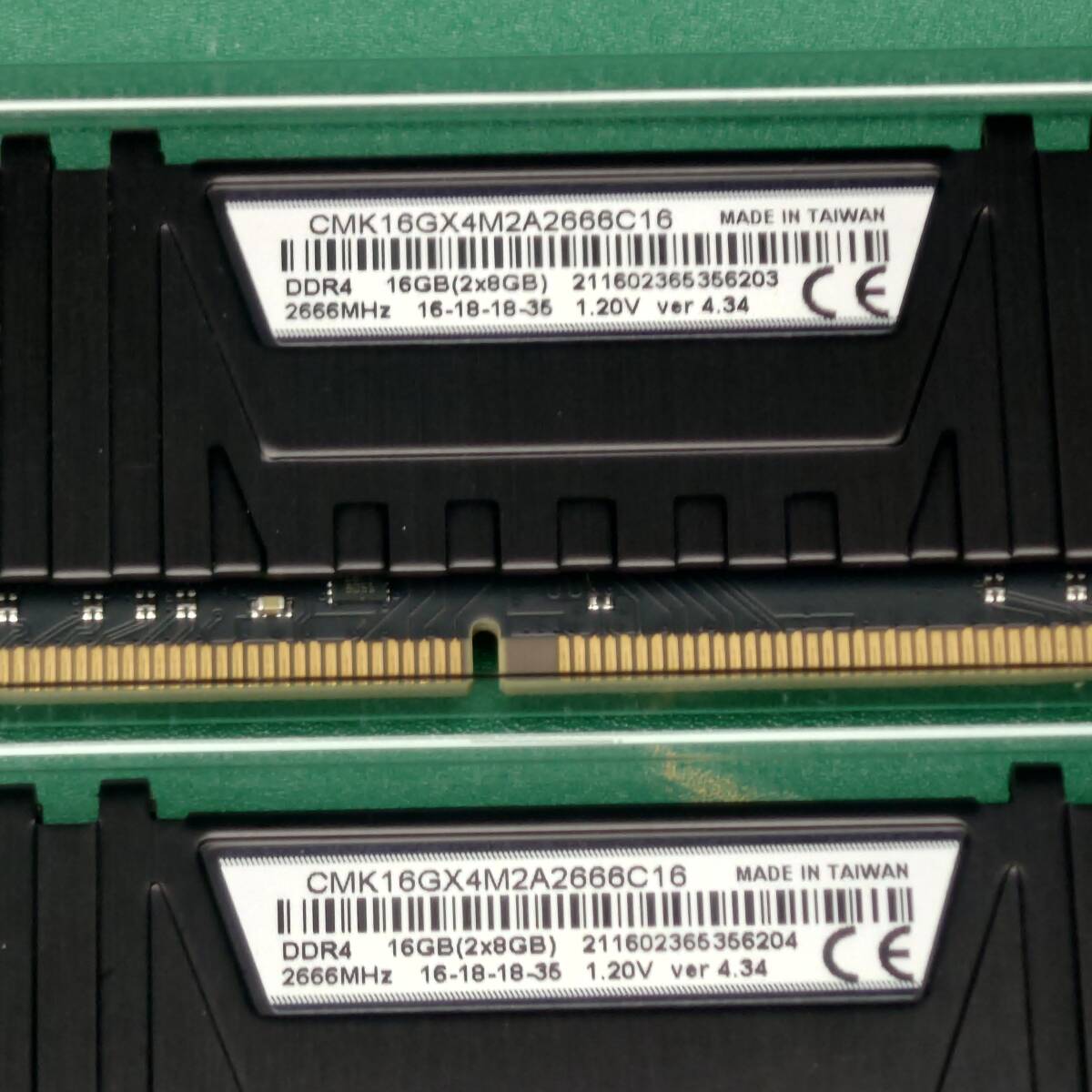 CORSAIR VENGEANCE LPX DDR4-2666MHz 16GB (8GB×2枚キット) CMK16GX4M2A2666C16 中古 の画像3