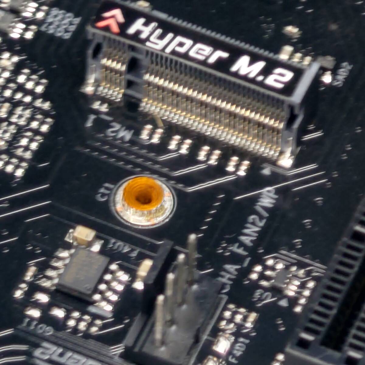 ASRock H570 PHANTOM GAMING4 ATXマザーボード LGA1200 中古の画像9