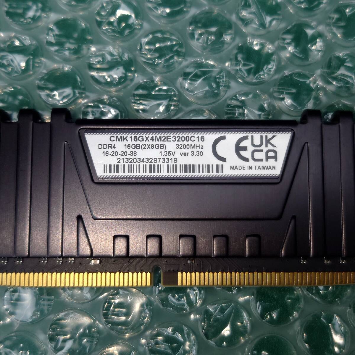 送料無料 CORSAIR VENGEANCE LPX DDR4-3200MHz 16GB (8GB×2) CMK16GX4M2E3200C16 中古 動作確認済みの画像4