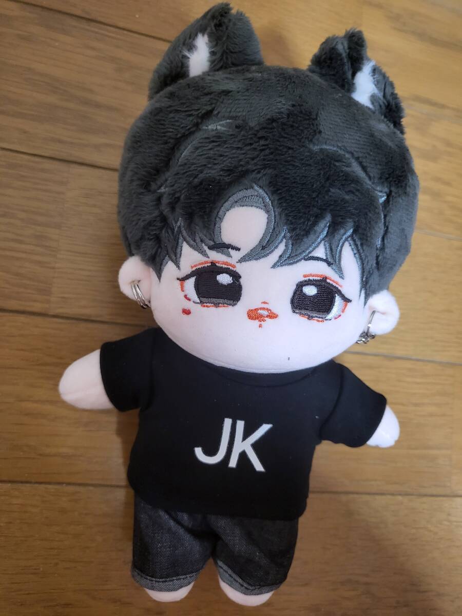 防弾少年団 ピアス 服付 BTS グク 20cm ぬいぐるみ ジョングク ぬい JK KーPOP マスター マスタニム ぬい活 人形 ドール コスチューム_画像1