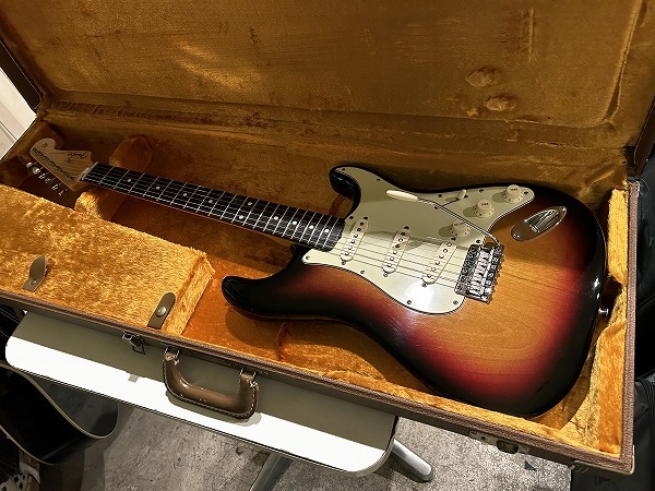 Rare! Fender USA Vintage Hot Rod '62 Stratocaster ラッカーフィニッシュ 2007年製 ファットでブリリアント＆ホットなグッドサウンドの画像9