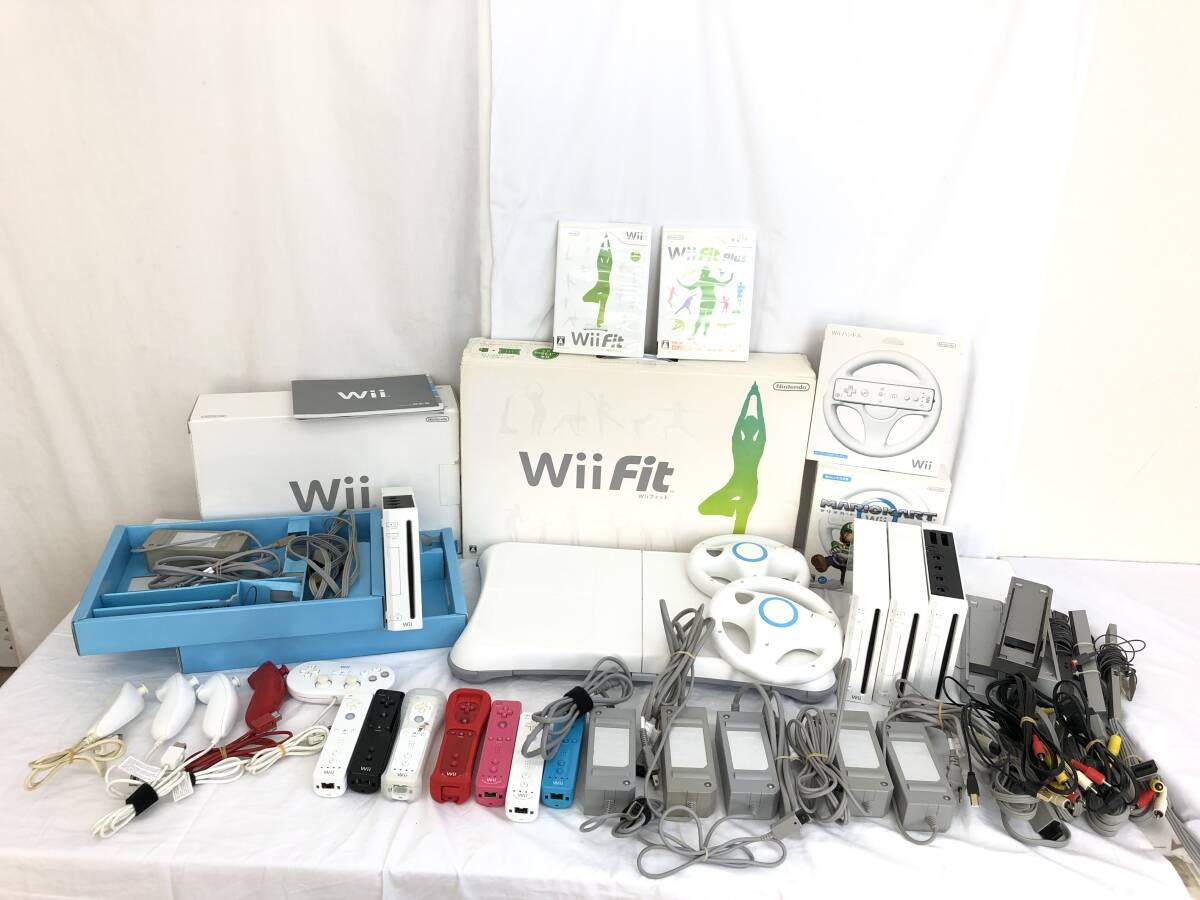 【JN85】(O) Wii まとめ売り 本体 Wii Fit ハンドル アダプター コントローラー 接続コード Nintendo ニンテンドー ジャンク 中古現状品_画像1