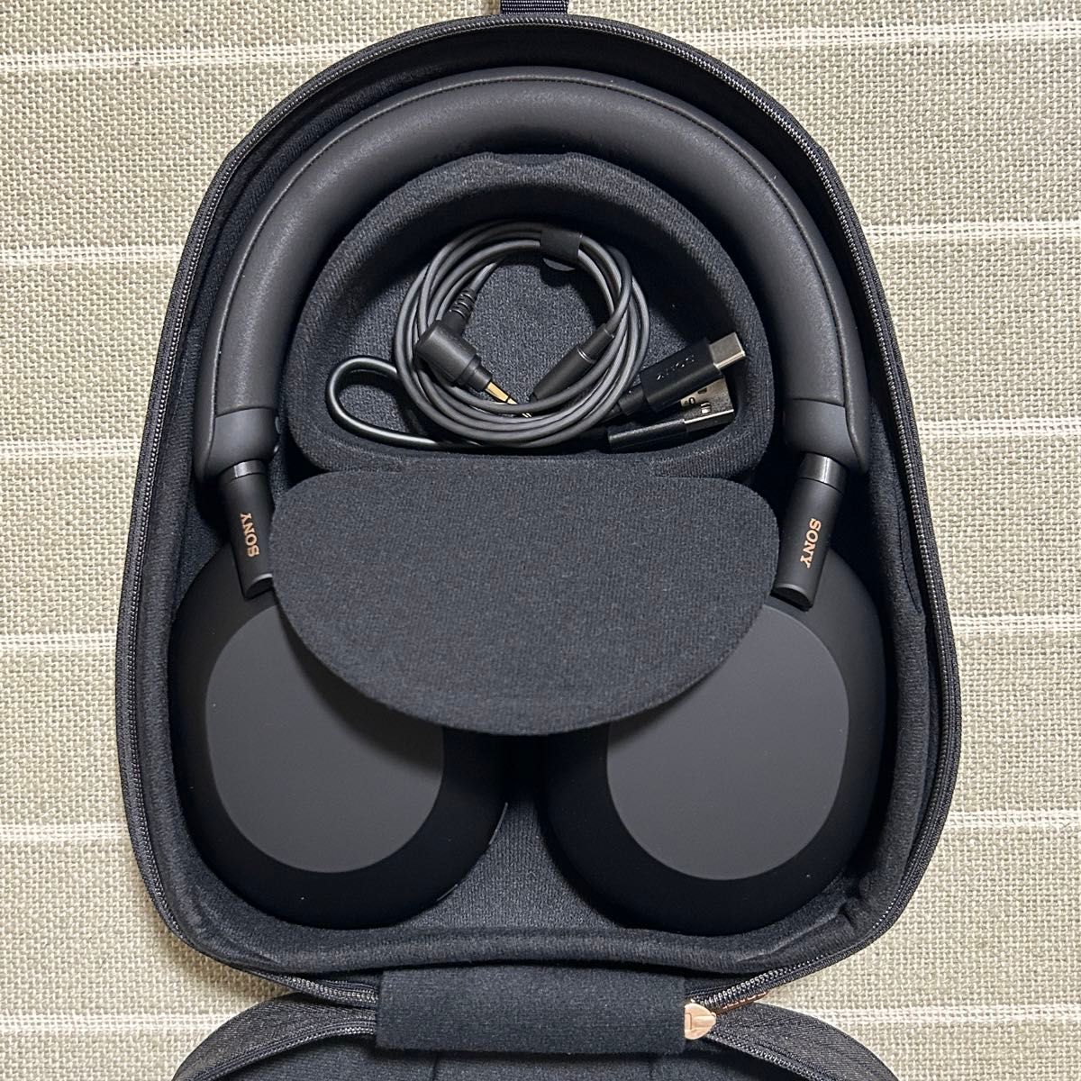 ワイヤレスノイズキャンセリングステレオヘッドセット WH-1000XM5（B） ブラック 開封済み ほぼ新品