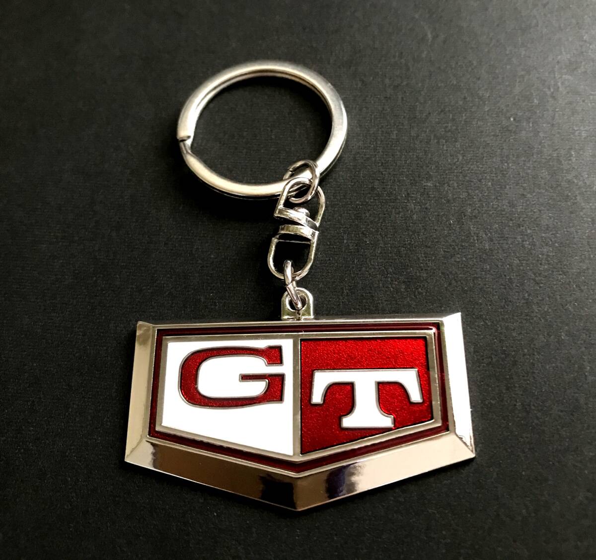 Nissan SKYLINE GT-R KPGC110 emblem LOGO key ring key holder parts Goods Japanese vintage sportscar キーホルダー GTR スカイラインの画像1