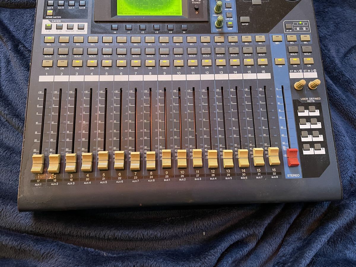 YAMAHA Yamaha 01V96 digital mixer 