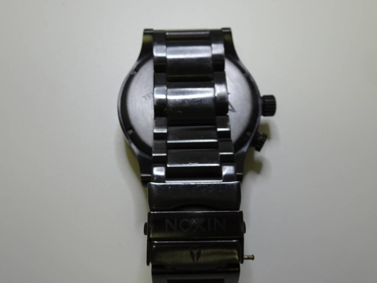 NIXON ニクソン THE 51-30 300M クオーツ メンズ腕時計 不動 動作未確認 ジャンク品 激安1円スタートの画像5