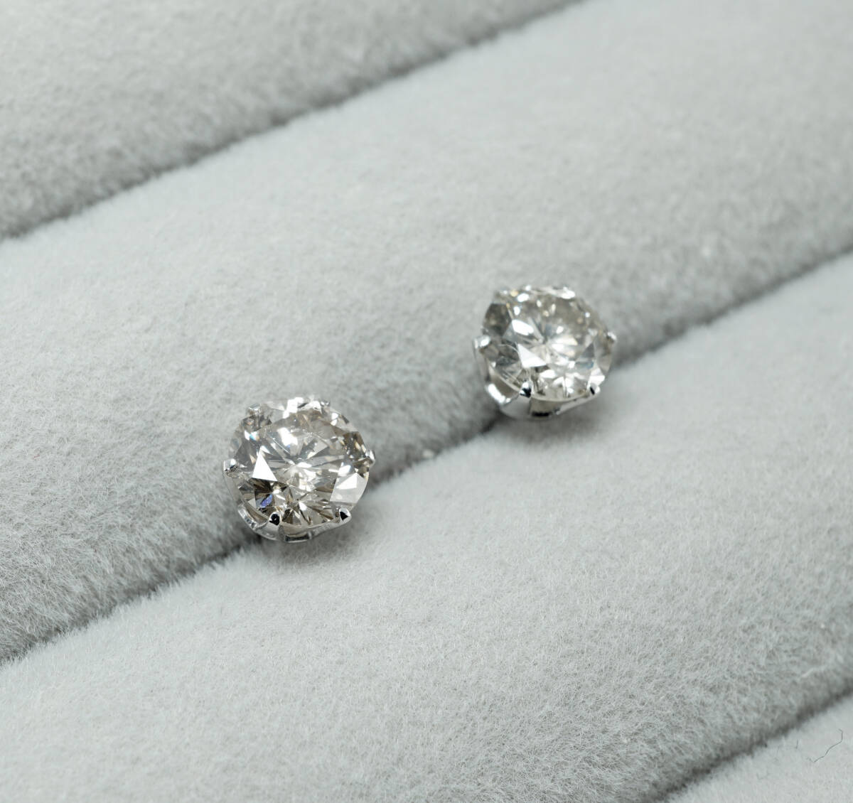 ▲天然ダイヤモンド 最高級 Iクラス GOOD相当 0.50ct×2 Pt900 0.78g ピアス 宝石 ジュエリー jewelry_画像2