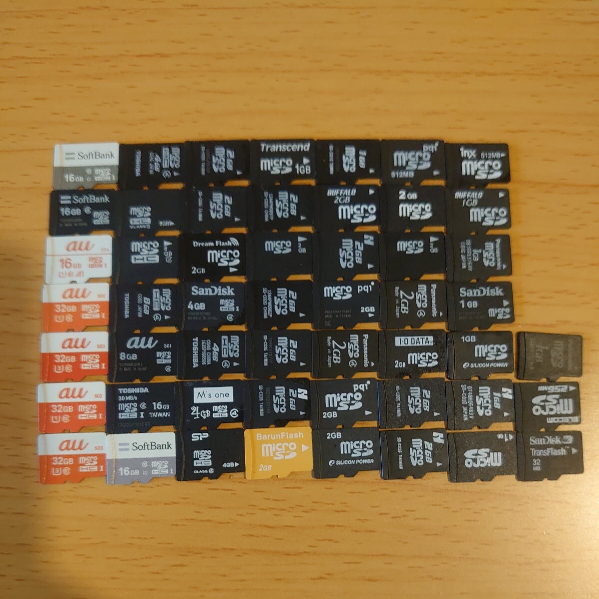 52枚まとめて microSDカード マイクロSDカード 大量 32 16ギガ sdhcの画像1