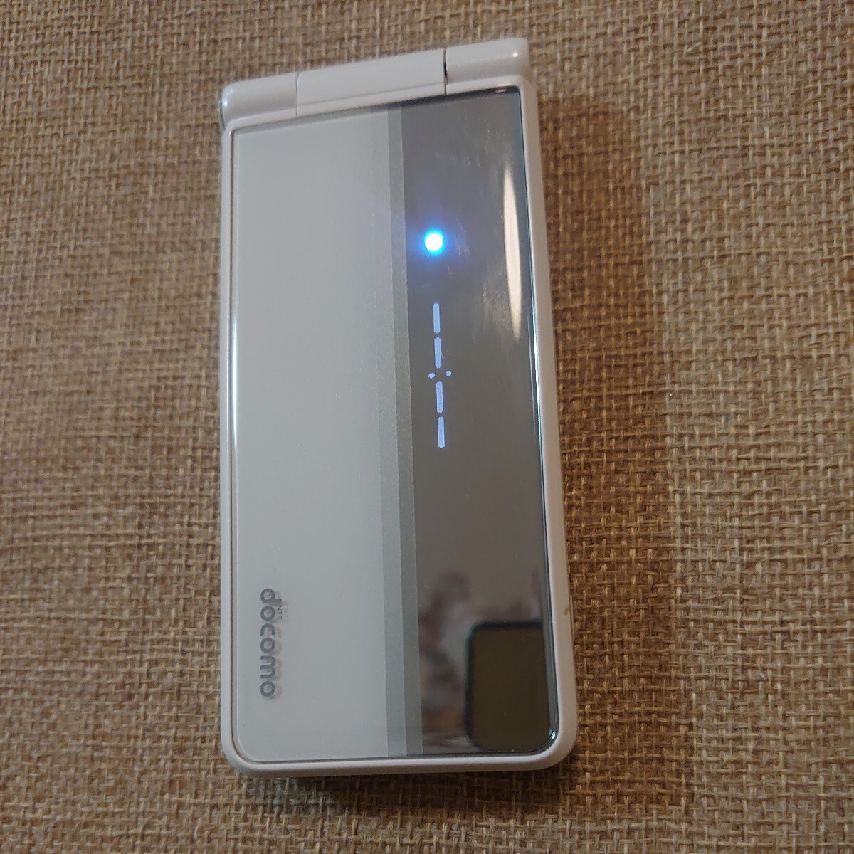 キズ無美品 P-01F docomo の画像4