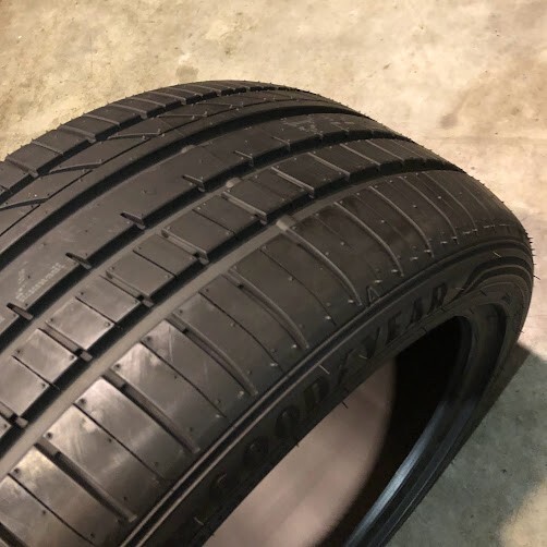 収納袋付 送料別 新品 4本セット (MP0114.8) 255/40R18 99W GOODYEAR EFG COMFORT XL FP 2020年以降製造 屋内保管 255/40/18 夏タイヤ_画像3