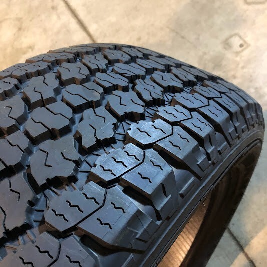 収納袋付 送料無料 新品 2本セット (MP0034.8) 275/55R20 113T GOODYEAR WRL AT ADVENTURE 2020年以降製造 275/55/20 夏タイヤ_画像3