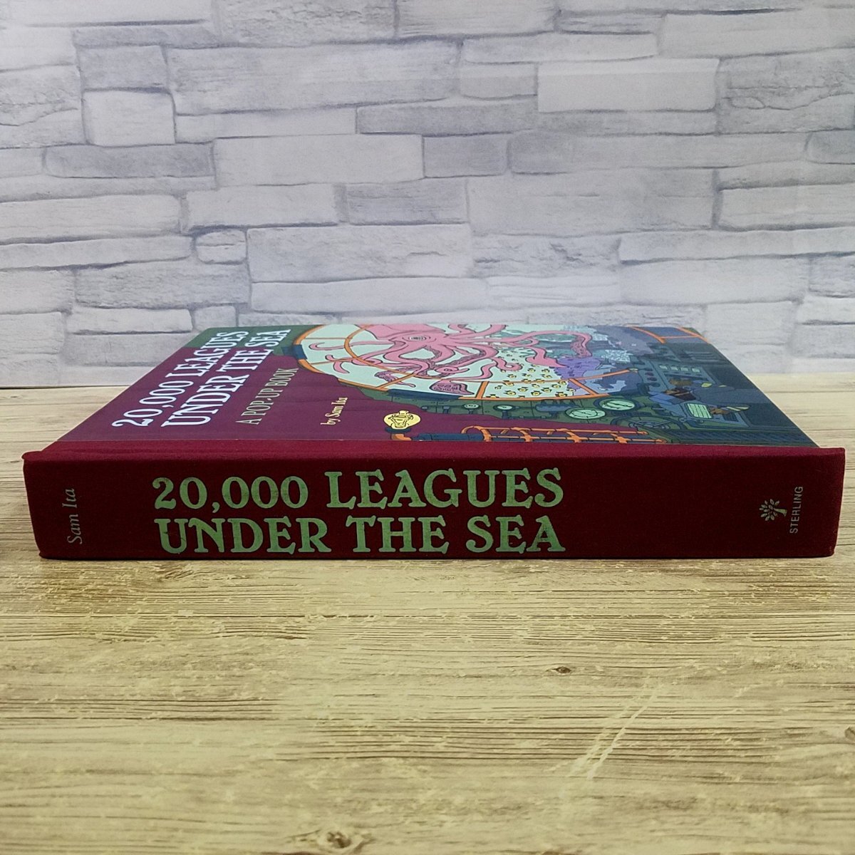 仕掛絵本[海底2万マイル ポップアップ・ブック（一部破損あり） 20,000 LEAGUES UNDER THE SEA : A POP-UP BOOK] 洋書 英語絵本_画像2