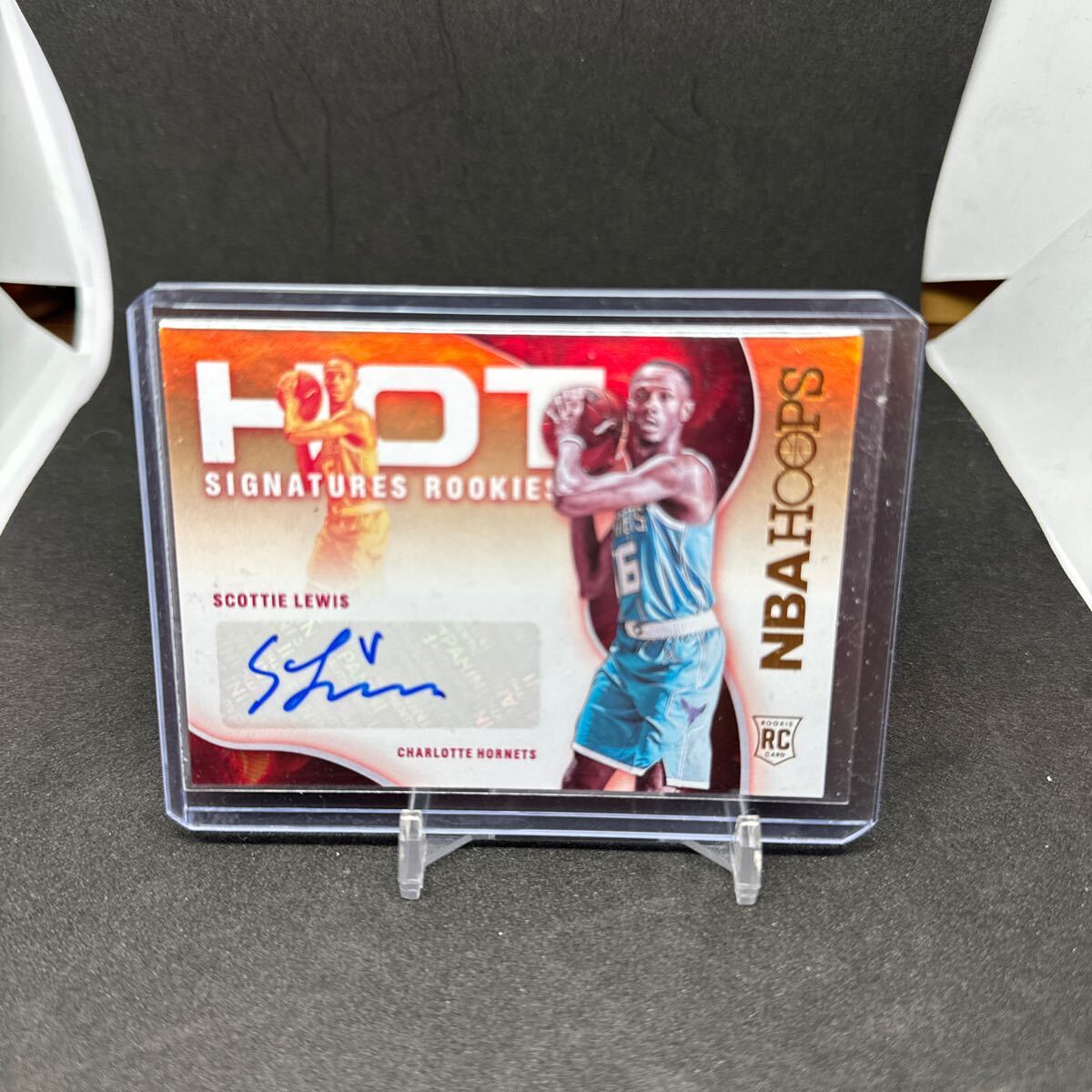 2021-22 PANINI HOOPS BASKETBALL SCOTTIE LEWIS サイン RC ルーキーの画像1