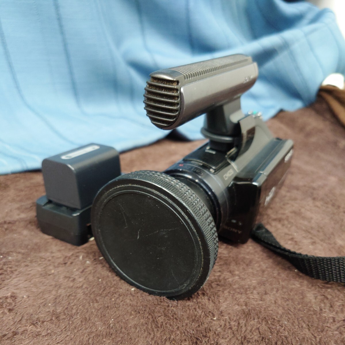 ビデオカメラ　ソニー　SONY　ハンディカム　HDR-CX7 中古品　通電確認済_画像1
