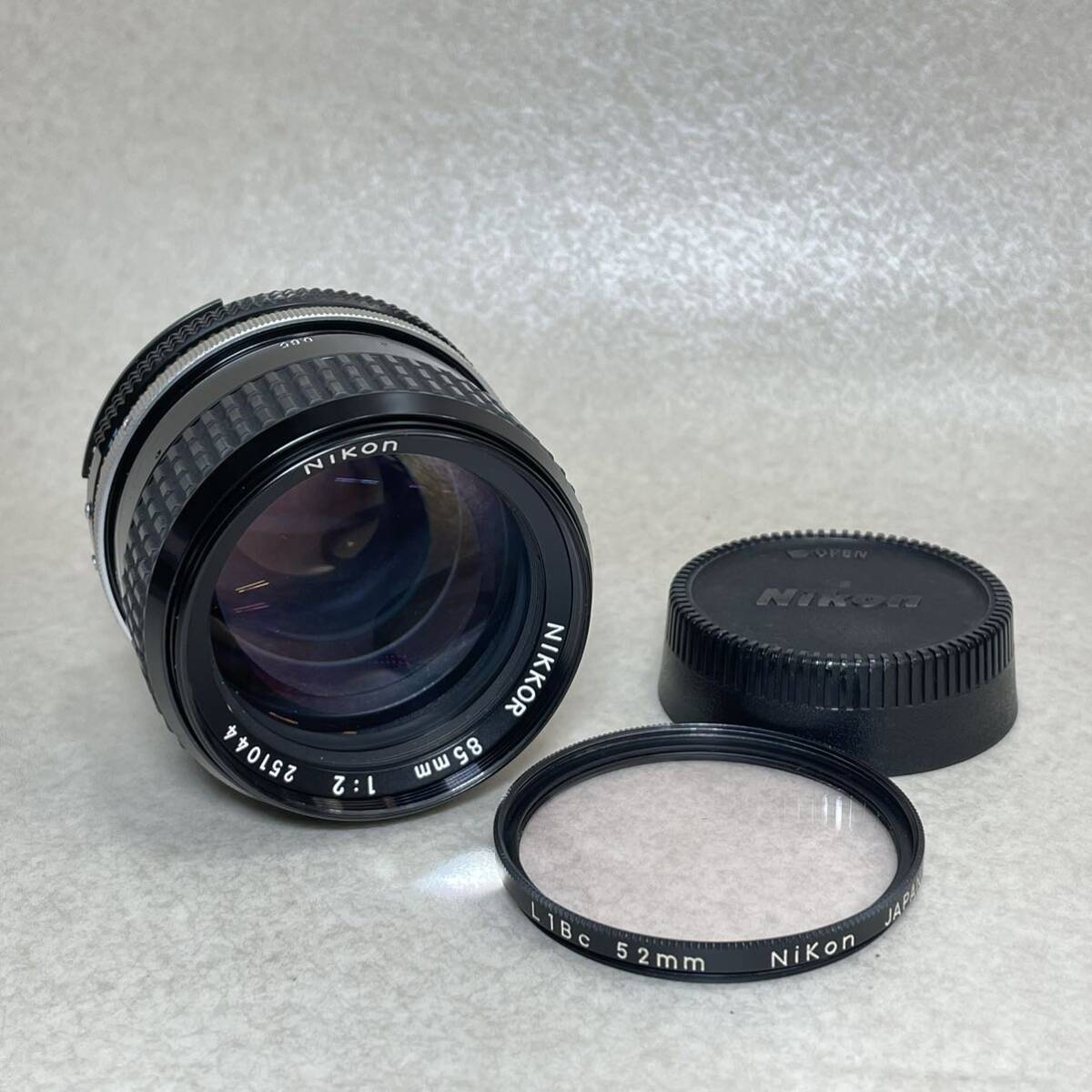 2-203） ニコン Nikon NIKKOR 85mm F2 レンズの画像1