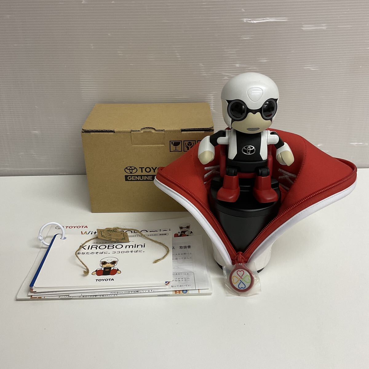 【名古屋発】営MK504-80Y TOYOTA トヨタ KIROBO mini キロボ ミニ コミュニケーションパートナーロボット USBケーブルなし 動作未確認の画像1