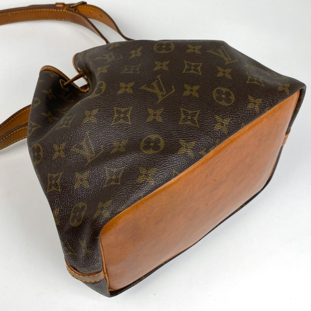 ルイ・ヴィトン Louis Vuitton プチ ノエ ワンショルダー 巾着型 ショルダーバッグ モノグラム ブラウン M42226 レディース 【中古】_バイセル 14172_2