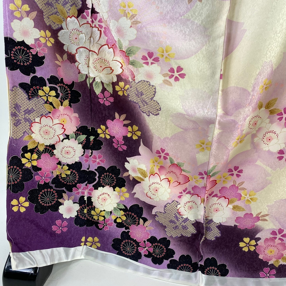 振袖 身丈174cm 裄丈76.5cm 仮絵羽 桜 銀通し 刺繍 濃紫 正絹 逸品_バイセル 14087_2