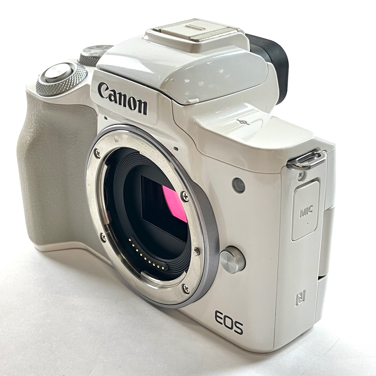 キヤノン Canon EOS Kiss M EF-M15-45 IS STM レンズキット ホワイト デジタル ミラーレス 一眼カメラ 【中古】の画像2