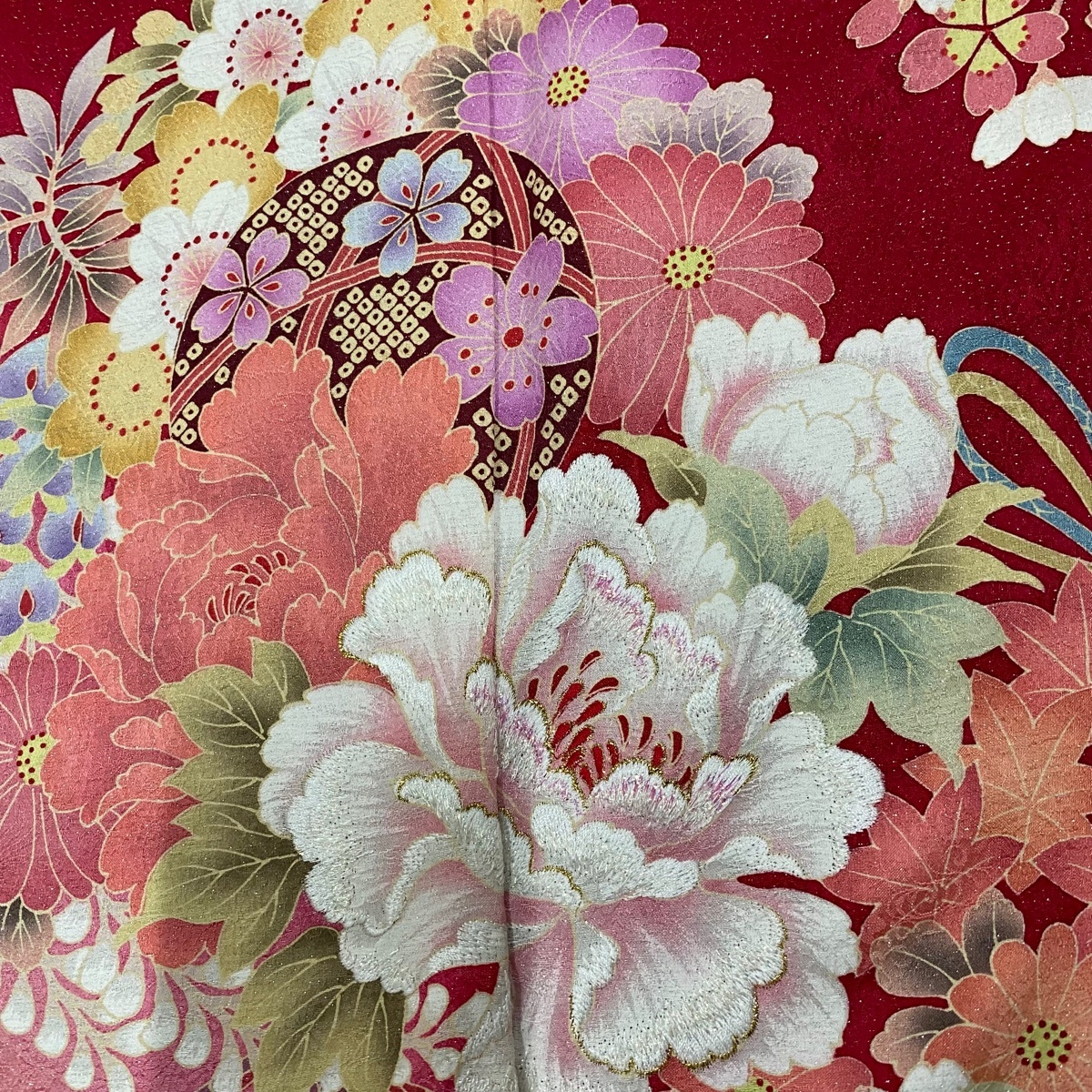 振袖 身丈167.5cm 裄丈70cm L 袷 薬玉 草花 刺繍 銀通し 濃ピンク 正絹 美品 名品 【中古】_バイセル 14087_4