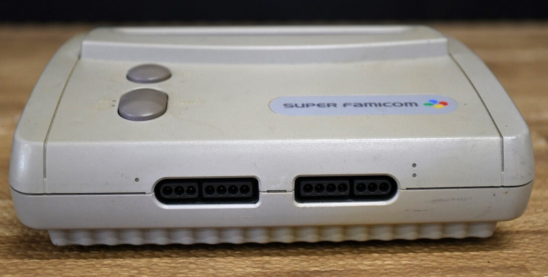 NY4-180【ジャンク品】Nintendo スーパーファミコンジュニア SHVC-101 任天堂 ゲーム機 ファミコン 動作未確認 中古品 保管品の画像3