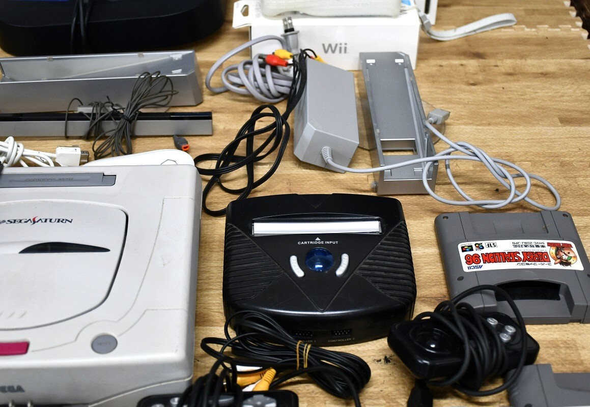 NY4-191【現状品】ゲームまとめ 総重量：約24.4㎏ ゲーム機 任天堂 ファミコン Wii プレステ SEGASATURN 他 動作未確認 中古品の画像6