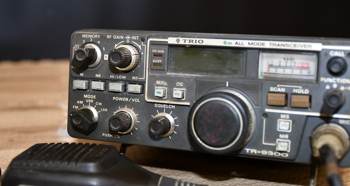 KY4-40 утиль Trio TR-9300 рация радиолюбительская связь электризация рабочее состояние не подтверждено 6m ALL MODE TRANSCEVER TRIO