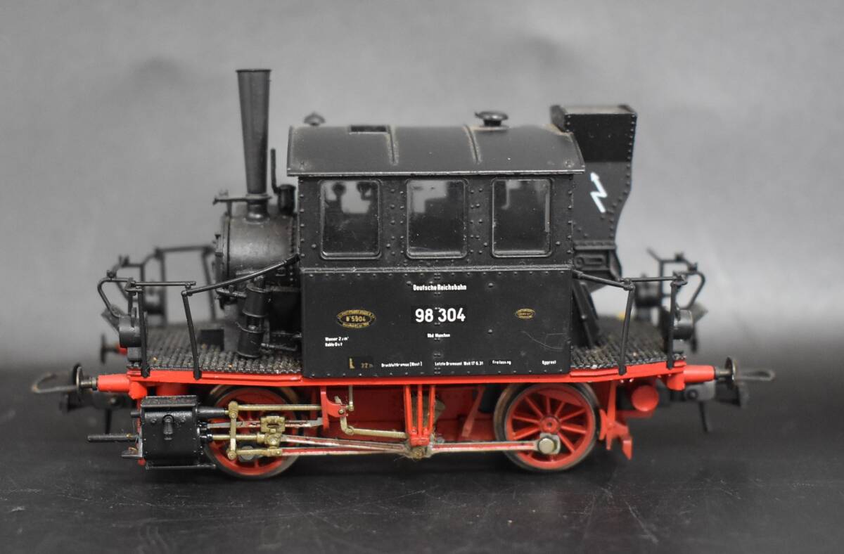 M4-34【ジャンク品】ROCO ロコ 鉄道模型 蒸気機関車 ドイツ 98 304 外国車両 詳細不明 動作未確認 コレクション 玩具 現状品の画像3