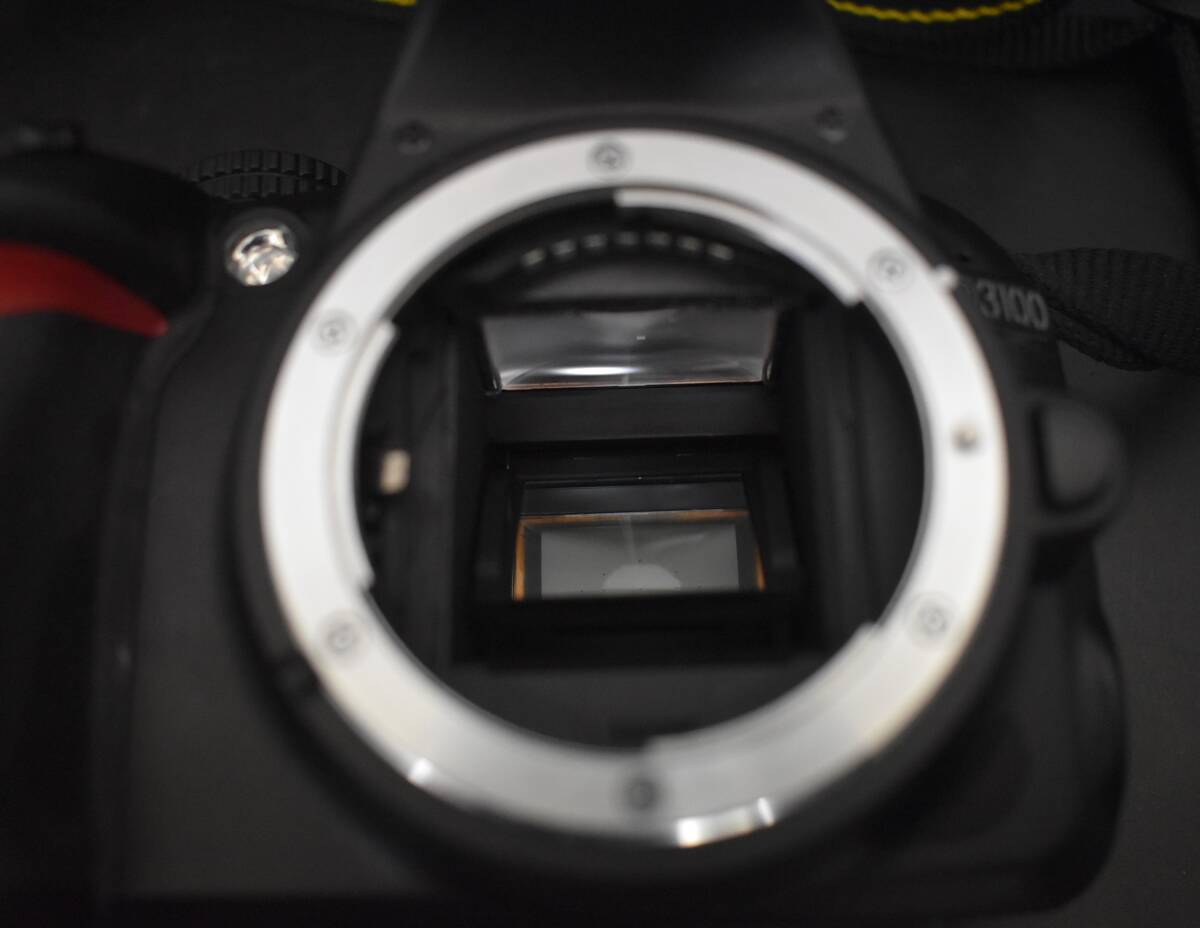 W4-115 【動作品】 Nikon D3100 ニコン ボディ デジタルカメラ 一眼レフ / DX VR AF-S 18-55mm 1:3.5-5.6 レンズ 説明書・充電器付 現状品の画像4