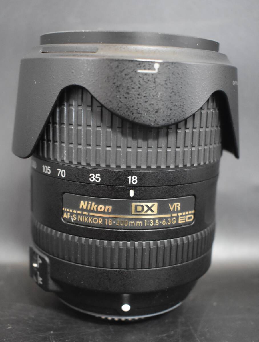 W4-89 【動作確認済み】 Nikon ニコン AF-S DX NIKKOR 18-300mm f/3.5-6.3G ED VR 高倍率ズームレンズ 箱付き 現状品の画像5