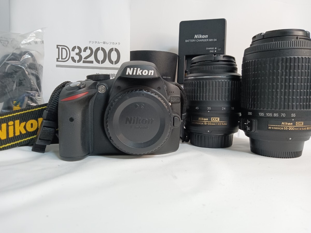 Nikon ニコン D3200 ＋ AF-S DX-NIKKOR 18-200㎜1:3.5-5.6G ED + 55-200mm f/4-5.6G ED T6の画像1