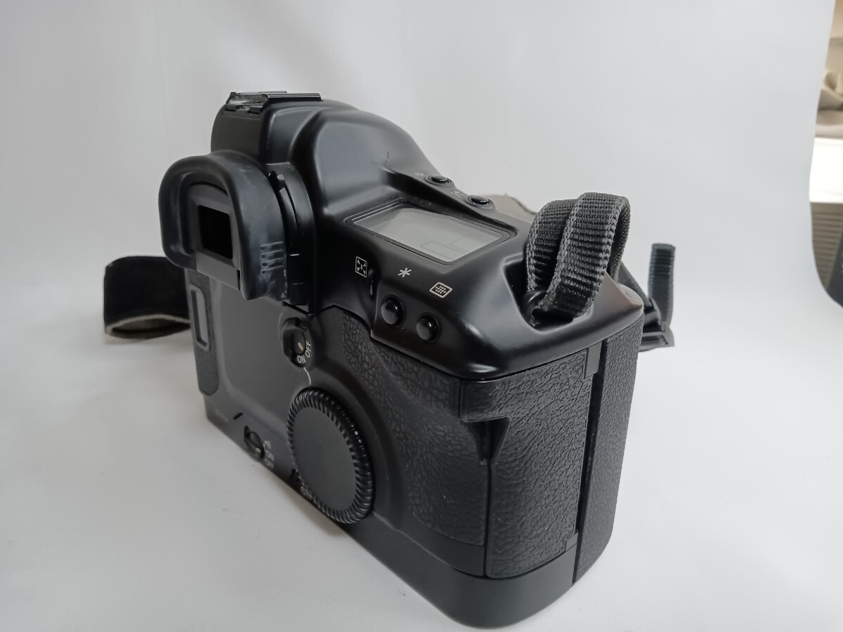 Canon キャノン EOS-1 V ボディのみ　R11_画像7