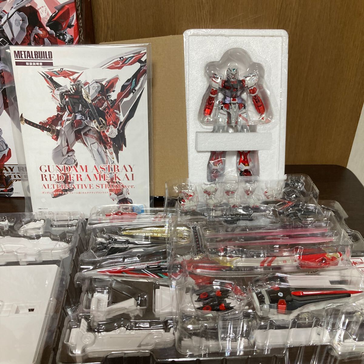 BANDAI METAL BUILD Gundam as tray red frame modified ( Alterna tib Strike Ver.) metal build Bandai 