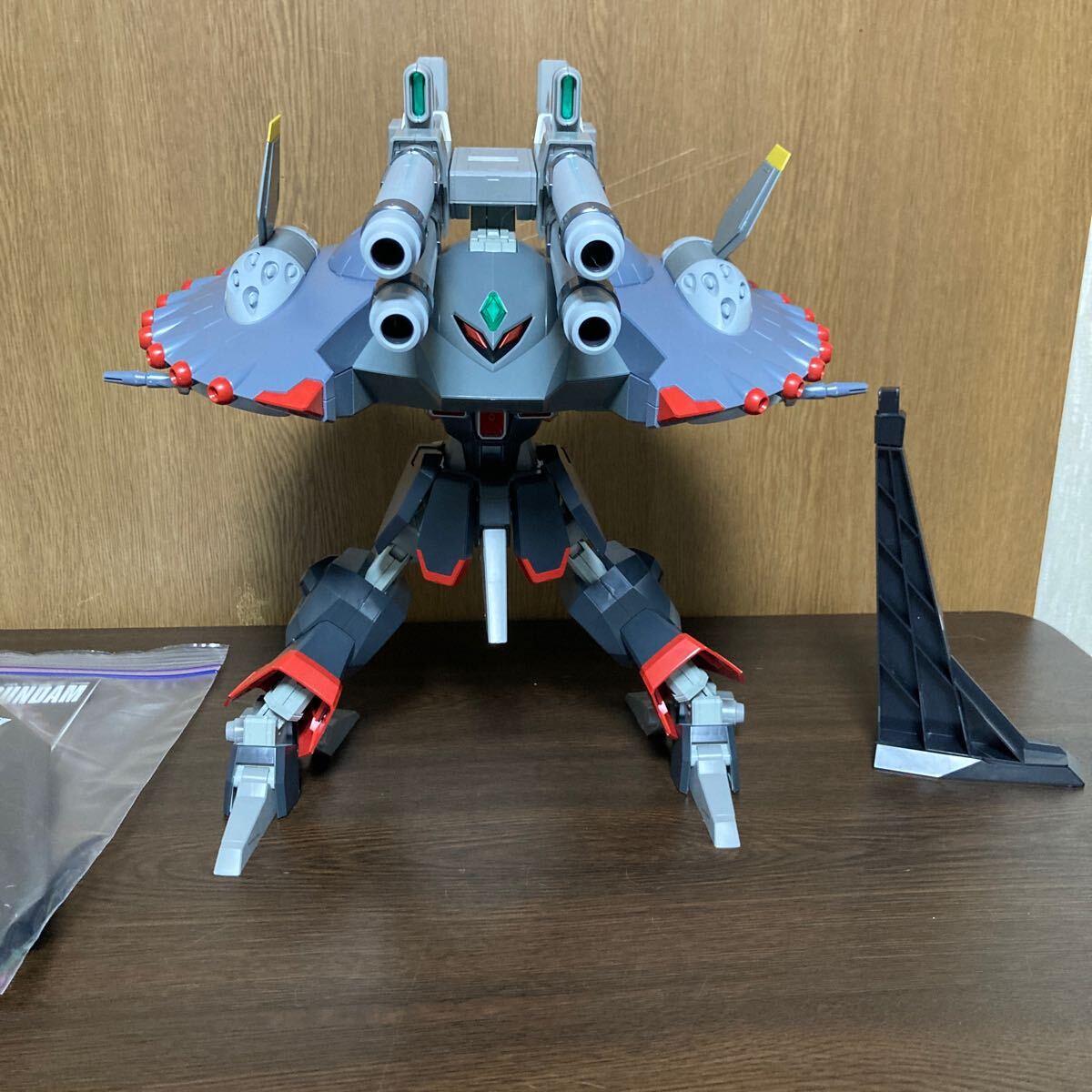 BANDAI ガンプラ 1/144 HG 機動戦士ガンダムSEED destiny デストロイガンダム 完成品 素組 バンダイ_画像8