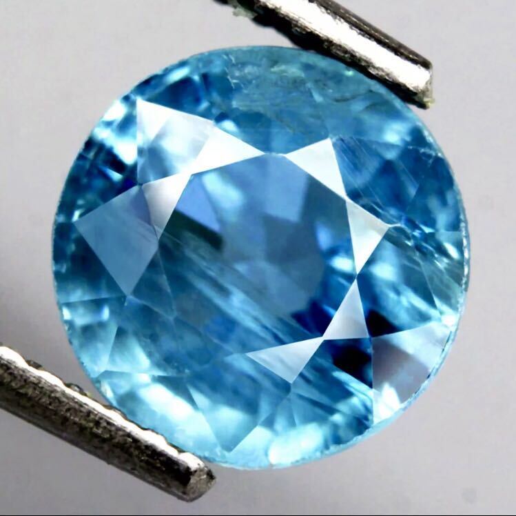VVS natural blue zircon 2.90 Ct carat round 